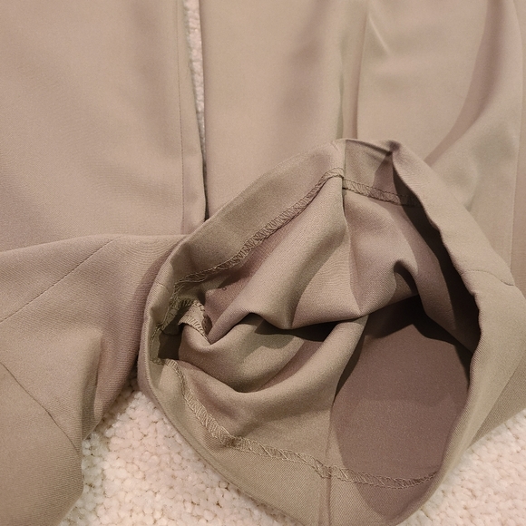 Claiborne Men's Pleated & Cuffed Pants Size 36x32 - Picture 13 of 15